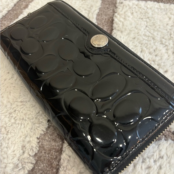 Beautiful black vintage coach - Picture 2 of 7